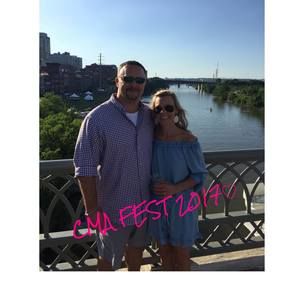 Meet your Posher, Kara valla